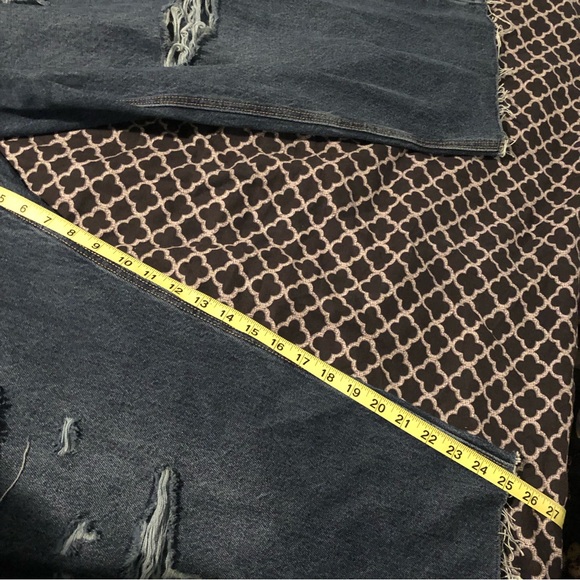 Old Navy High Rise Slouchy Straight Cropped Distressed Jeans Sz 30X25 Button Fly - Picture 5 of 6